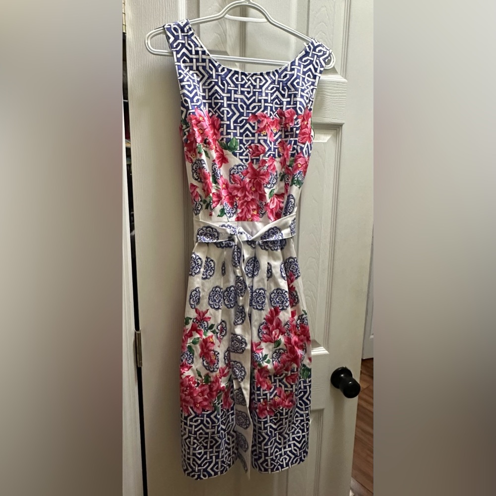 Talbots dress size 6- stunning!